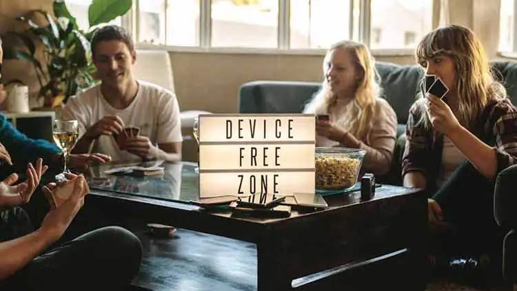 The Presidential Device Free Zone